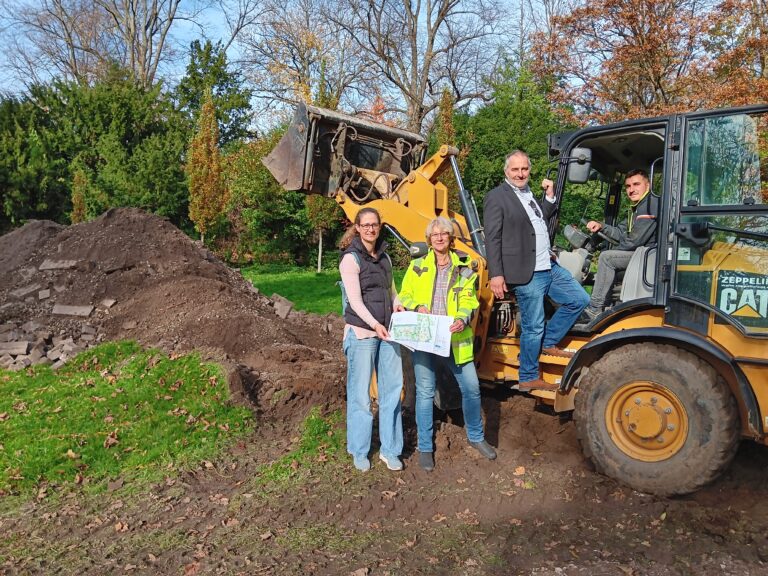 Start der Arbeiten am Mehrgenerationenpark Bornstraße