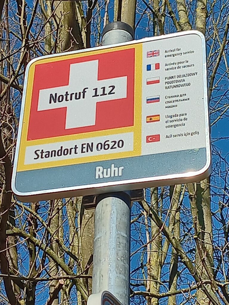 Neue Notfallschilder am RuhrtalRadweg