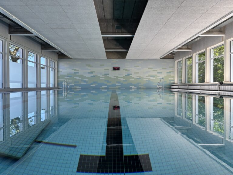 Modernisiertes Lehrschwimmbecken an der Köhlerwaldstraße wieder nutzbar
